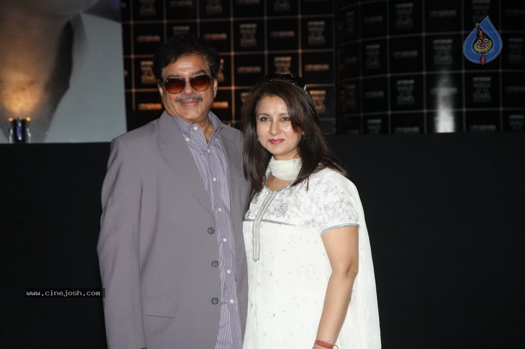 Yash Chopra Statue Launch Event - 32 / 45 photos