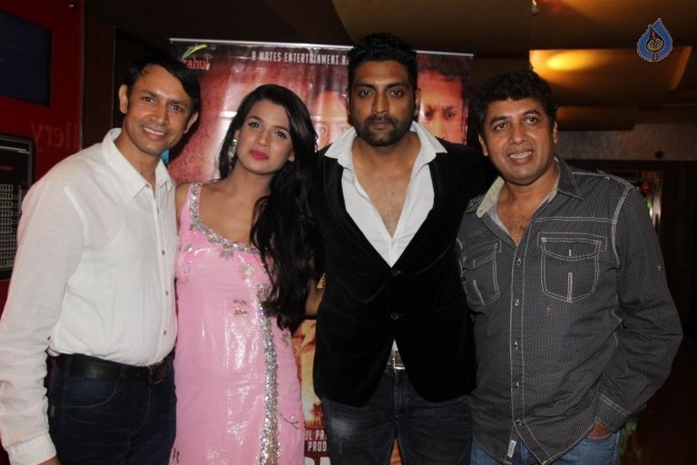 Yeh Ishq Sarfira Premier Show Photos - 1 / 21 photos