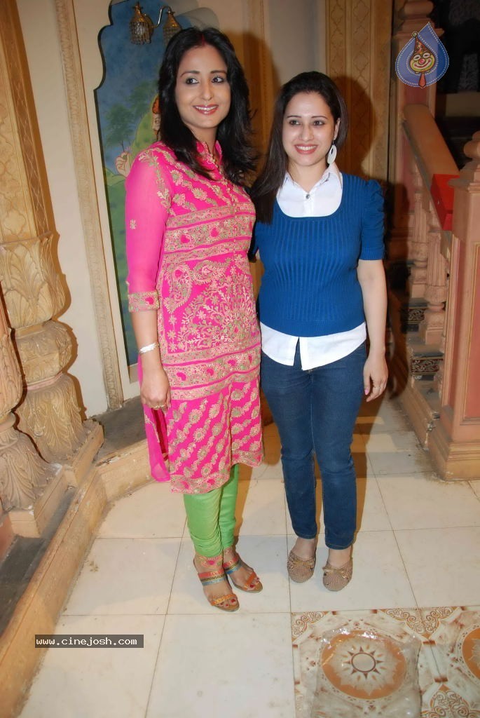 Yeh Rishta Kya Kehlata Hai 3 Years Completion Party - 9 / 37 photos