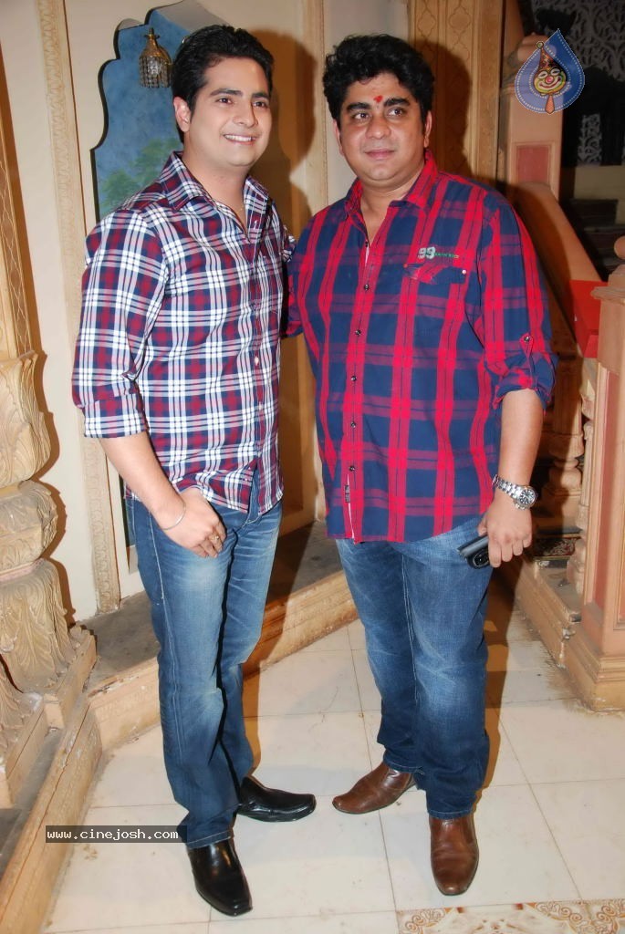 Yeh Rishta Kya Kehlata Hai 3 Years Completion Party - 29 / 37 photos