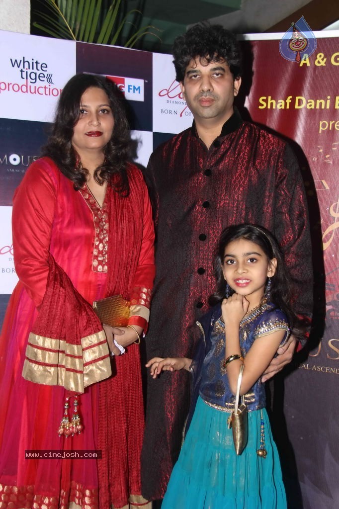 Yuvraj Singh at Diya Mousiqi Concert - 2 / 17 photos