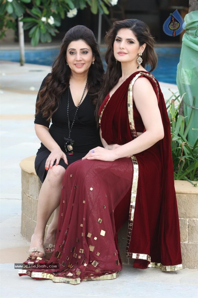 Zarine Khan at GJIWL Launch Event - 37 / 37 photos
