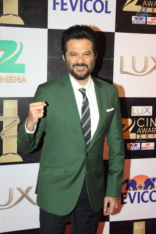 Zee Cine Awards 2016 Photos Photo 1 of 81