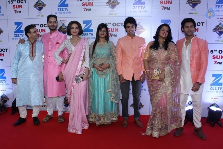 Zee Rishtey Awards 2017 Red Carpet Photos - 17 / 70 photos