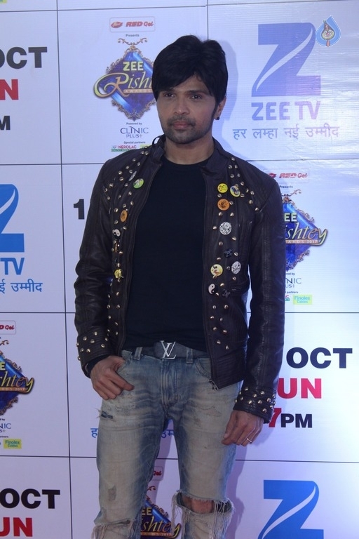 Zee Rishtey Awards 2017 Red Carpet Photos - 28 / 70 photos