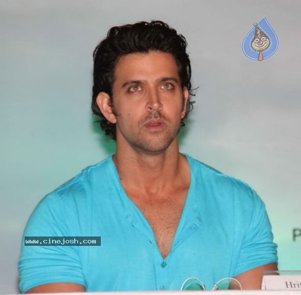 Zindgi na Milegi Dobara First Look Launch - 3 / 27 photos