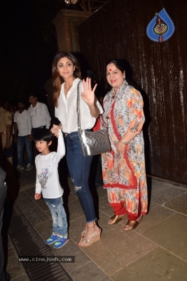 Aaradhya Bachchan's Birthday Party at Pratiksha - 8 of 32