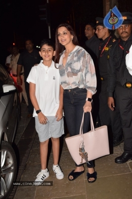 Aaradhya Bachchan's Birthday Party at Pratiksha - 12 of 32