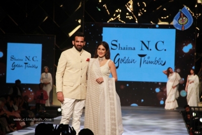 Abu Jani And Sandeep Khosla Fashion Show Photos - 28 of 40