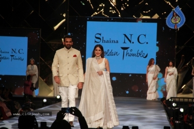 Abu Jani And Sandeep Khosla Fashion Show Photos - 38 of 40