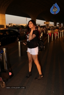 Adah Sharma Spotted at Airport - 2 of 14
