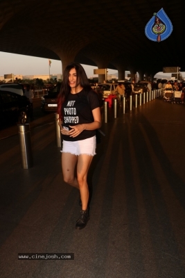 Adah Sharma Spotted at Airport - 14 of 14