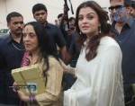 Aishwarya Rai at Shri Hanuman Chalisa Album Launch - 18 of 51