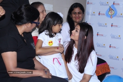 Aishwarya Rai Bachchan Announces Her Fathers Birthday - 14 of 21