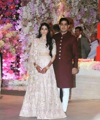 Akash Ambani And Shloka Mehta Engagement Party Photos - 26 of 41