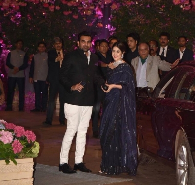 Akash Ambani And Shloka Mehta Engagement Party Photos - 33 of 41