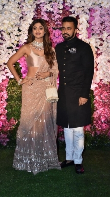 Akash Ambani and Shloka Mehta Reception - 3 of 21