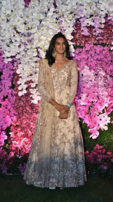 Akash Ambani and Shloka Mehta Reception - 17 of 21