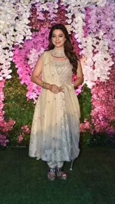 Akash Ambani and Shloka Mehta Reception - 19 of 21