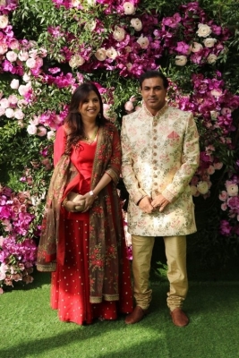 Akash Ambani and Shloka Mehta Wedding Reception - 10 of 38