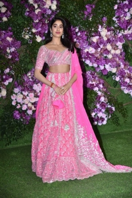 Akash Ambani and Shloka Mehta Wedding Reception - 42 of 43