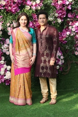 Akash Ambani and Shloka Mehta Wedding Reception Photos - 13 of 40