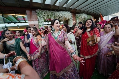 Akash Ambani and Shloka Mehta Wedding Reception Photos - 37 of 40