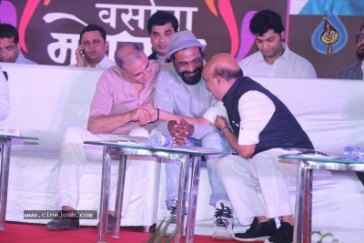 Akshay Kumar At Versova Festival 2018 Photos - 5 of 12