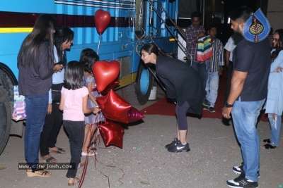Alia Bhatt Spotted At Mehboob Studio - 6 of 8