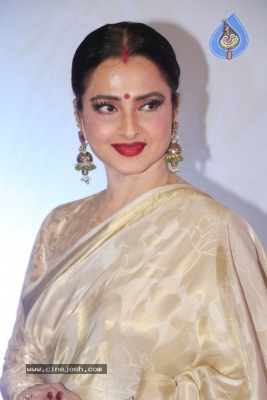 Asha Bhosale Awarded 5th Yash Chopra Memorial Award - 30 of 30