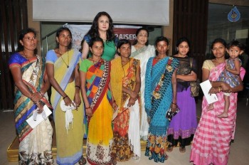 Asha Bhosle at NGO Maddad Event - 33 of 49