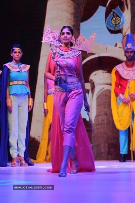 Avassa 2017 Fashion Show Photos - 6 of 50
