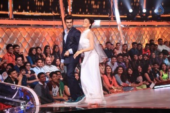 Baar Baar Dekho Team at Set of Jhalak Dikhhla Jaa - 28 of 42