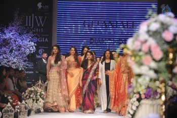 Beti Show by Gitanjali at IIJW 2015 - 63 of 96