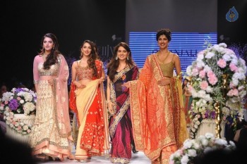 Beti Show by Gitanjali at IIJW 2015 - 74 of 96