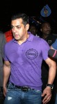 Bolly Celebs at D Y Patil 2011 Awards - 60 of 76