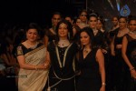 Bolly Celebs at IIJW 2012 Show - 95 of 247