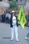 Bolly Celebs at Mumbai Marathon 2011 - 46 of 96