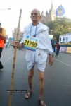 Bolly Celebs at Mumbai Marathon 2011 - 60 of 96