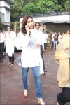 Bolly Celebs at Priyanka Chopra Father Funeral - 76 of 115