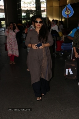 Bollywood Actresses Spotted at Airport - 1 of 38