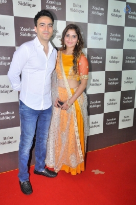 Bollywood Celebrities At Baba Siddique Iftar Party - 47 of 78