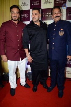 Bollywood Celebrities at Baba Siddique Ifter Party 2 - 37 of 63