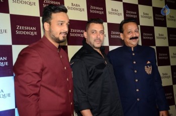 Bollywood Celebrities at Baba Siddique Ifter Party 2 - 41 of 63
