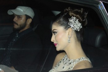 Bollywood Celebrities at Filmfare Awards 2017 - 29 of 49