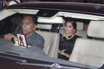 Bollywood Celebrities at Filmfare Awards 2017 - 39 of 49