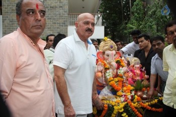 Bollywood Celebrities at Ganpati Visarjan - 8 of 48