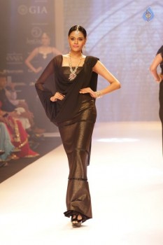 Bollywood Celebrities at IIJW 2015 Fashion Show 1 - 37 of 81