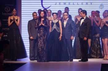 Bollywood Celebrities at IIJW 2015 Fashion Show 1 - 39 of 81