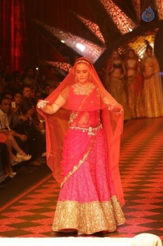 Bollywood Celebrities at IIJW 2015 Fashion Show 1 - 79 of 81
